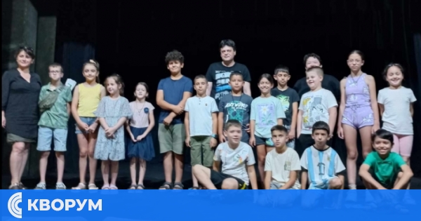 Малките таланти от ЛК "Театър и приключения" в Драматичен и куклен театър - Силистра