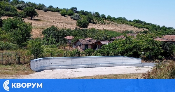 Пресъхналата чешма в Нова Попина отново без вода