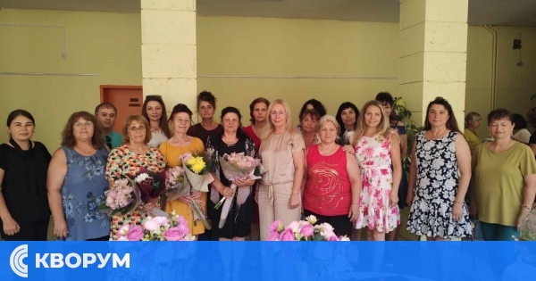 СУ "Йордан Йовков", гр. Тутракан изпрати трима заслужени учители в пенсия