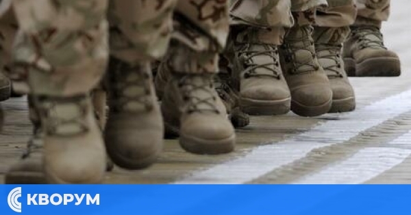 Близо 4000 военни взимат пенсия и заплата
