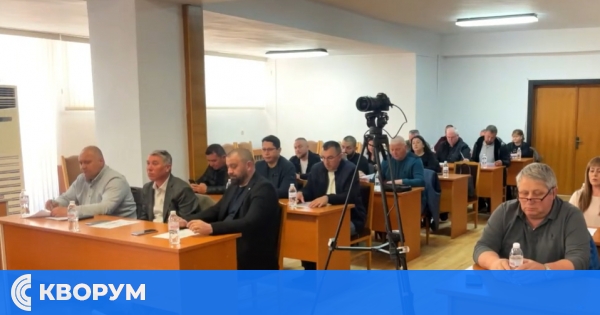 Тринадесетото редовно заседание на Общински съвет Дулово се провежда днес