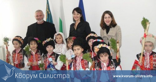 Коледарчета гостуваха на кмета