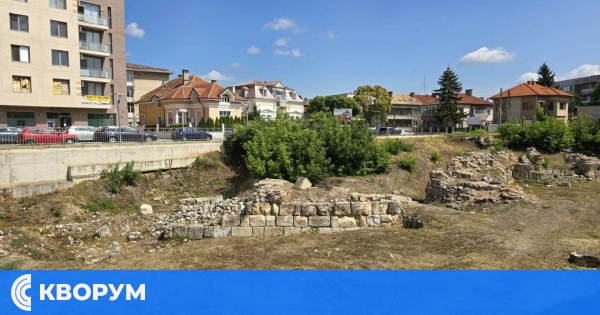 Слънчев и горещ петък