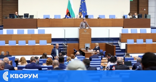 Без само един учебник за клас