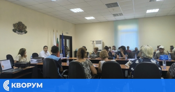 Професионална подкрепа за асистенти в Ситово: Супервизия с участието на кмета