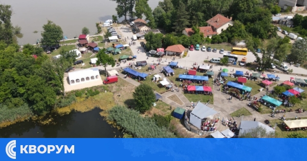 Фолклор и природа: Започна петнадесетото издание на "Празник на водните лилии"