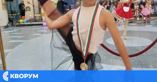 Шестгодишната Велина Атанасова от Силистра стана "Мини Мис - Североизточна България" във Варна