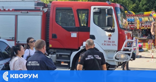 Демонстрация на пожарогасителна и спасителна техника по случай професионалния празник на българските огнеборци в Силистра