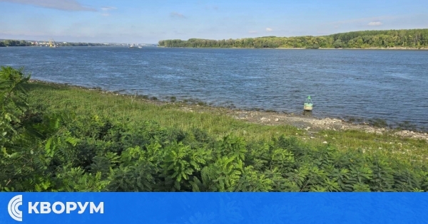 Критично ниско ниво на река Дунав при Силистра създава затруднения за корабоплаването