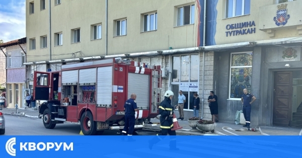 Пожарникари проведоха спасителни операции и евакуация в Община Тутракан