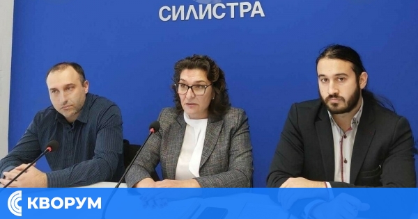 Депутатът Маргарита Генчева и общински съветници от "Възраждане" с брифинг в Силистра