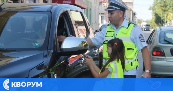Полицията в Силистра с акция "Децата тръгват на училище! Да ги пазим на пътя!"