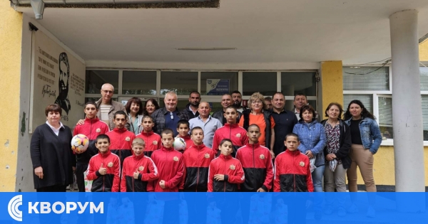 Подаръци и поздравления от Община Тутракан за учениците във Варненци