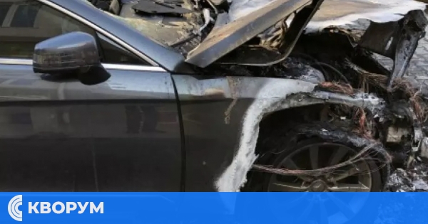 Луксозен автомобил изгоря по неизяснени причини в Тутракан