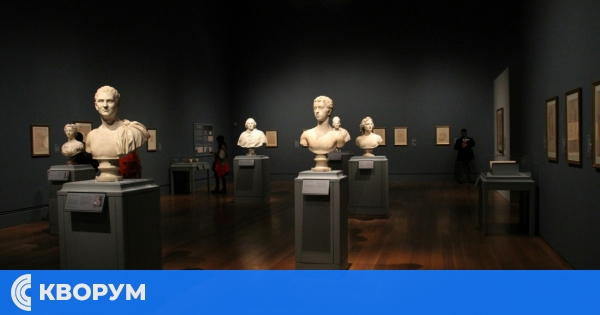 Театрално студио "Артистик" представя юбилейна експозиция преди спектакъла "Ничия земя"