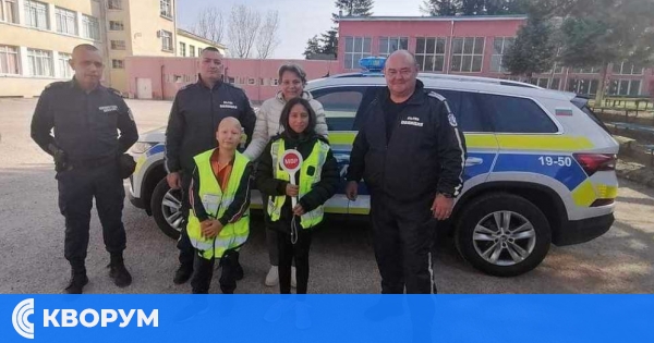 Пътни полицаи от РУ-Дулово с грижа за най-малките