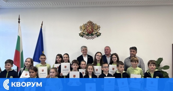 Община Силистра награди талантливи деца за постижения в национални и международни конкурси