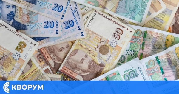 Младите българи масово затъват в дългове