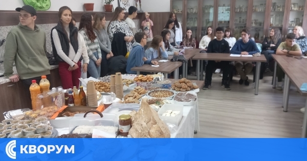 Кулинарна фиеста в ПМГ "Св. Климент Охридски": Ученици демонстрират здравословни изкушения
