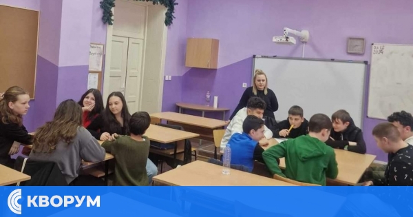 Трето занятие по програма "Кодово име Живот" в Силистра