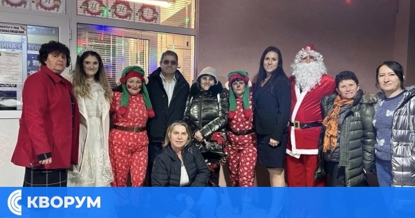 Ситово грейна с празнични светлини и коледно настроение