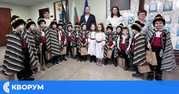 Малки коледари нарекоха за здраве и берекет в Община Силистра