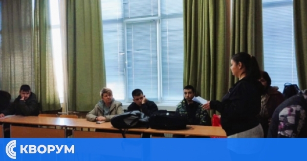 Ученици и родители от ПГМТ "Владимир Комаров" – Силистра с участие в съвместна образователна дейност по проект "Успех за теб"