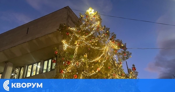 Светлините на коледната елха озариха центъра на Дулово