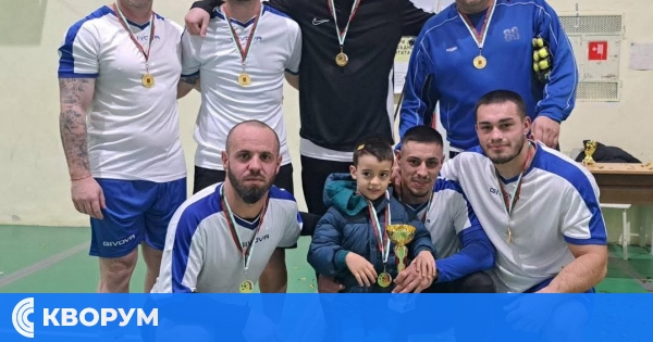 Приключи Коледният турнир по футбол на малки вратички в Силистра