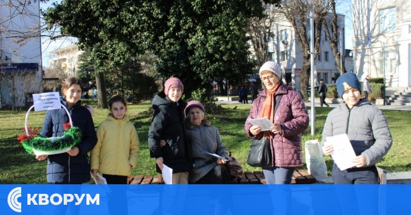 Учениците от ОУ "Иван Вазов" в Силистра внесоха светлина и усмивки за Игнажден