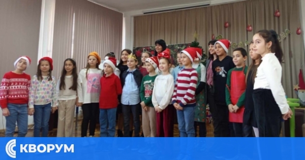 Учениците от ОУ "Иван Вазов" трогнаха публиката с коледна история за любов и състрадание