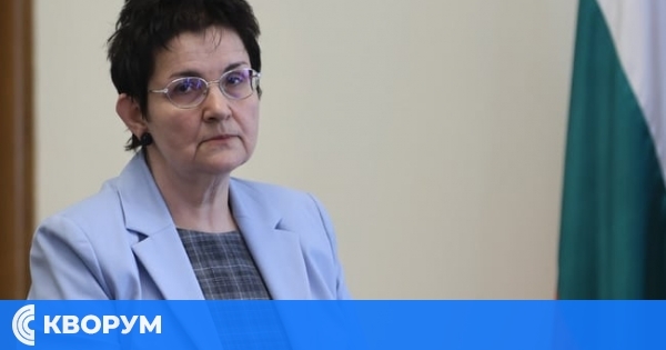 От 1 януари 2025 г. минималната работна заплата става 1077 лв., но не за всички