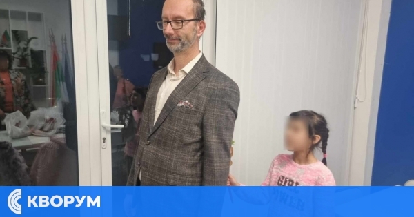 Малки сурвакарчета нарекоха за здраве и успех на първата сбирка на клуба "Пеликан" в Силистра