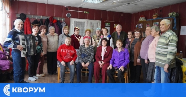 Фолклорна група "Златен клас" в Силистра отбеляза Бабинден с почит и веселие