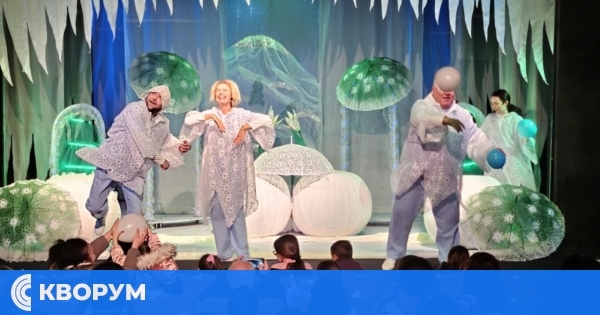 Премиера на кукления спектакъл "Слънчицето и Снежните човечета" завладя публиката в Силистра