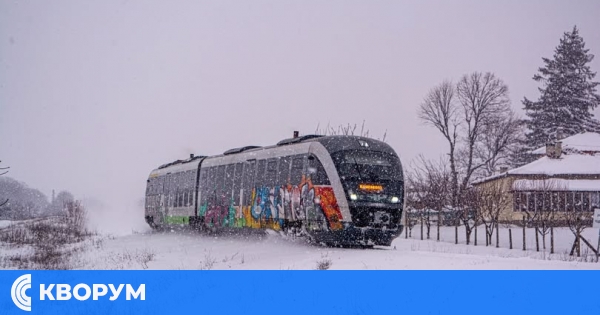 Пътнически влак Силистра - Самуил преминава успешно през снежна Добруджа
