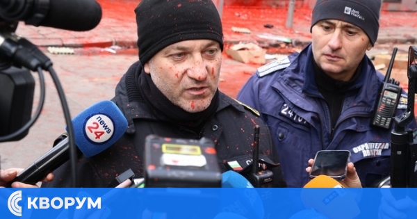 Полицията: Шестима души са задържани на протеста, организиран от партия "Възраждане", пострадали са 10 полицаи