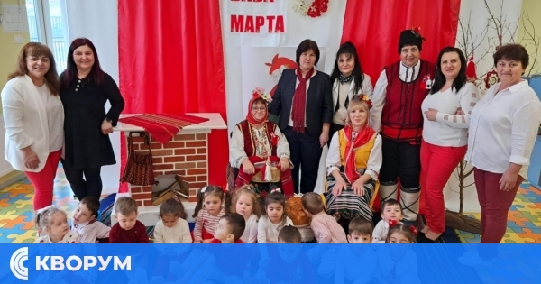 Баба Марта донесе радост на децата от ДГ "Мир" – Дулово