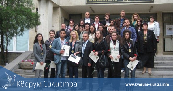 Кметът на Дулово поздрави абитуриенти-отличници