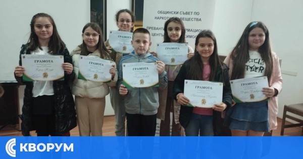 Ученици от ОУ "Св. св. Кирил и Методий" – Силистра с призови места в областен конкурс за комикс