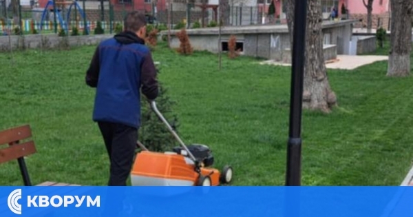 Главиница се подготвя за празниците: Общинските служители работят усилено по облагородяване на градската среда