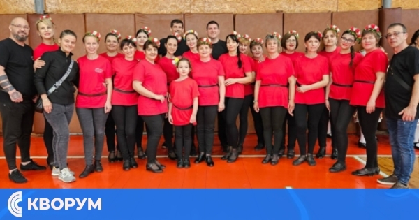 Клубовете за народни хора от Силистра и Алфатар с участие в "Русчуклийска среща" в Русе