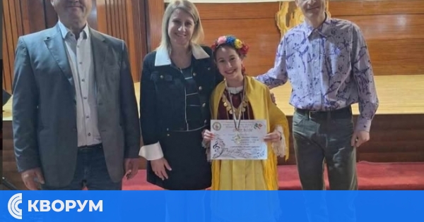 Никол Николаева отново със злато от конкурса "Песенна дъга над Кутев" в Котел