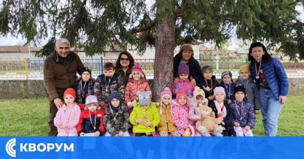 Малки ръце за големи гори: Децата от Брадвари с открит урок за природата