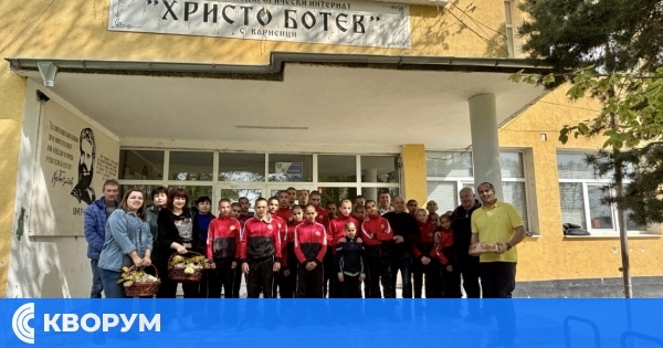 Учениците от СПИ "Христо Ботев" – с. Варненци получиха великденски изненади от Община Тутракан и МКБППМН