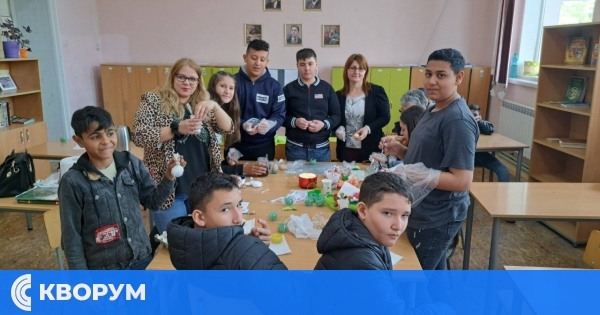 Пъстри Великденски усмивки в ОУ "Отец Паисий" – с. Добротица