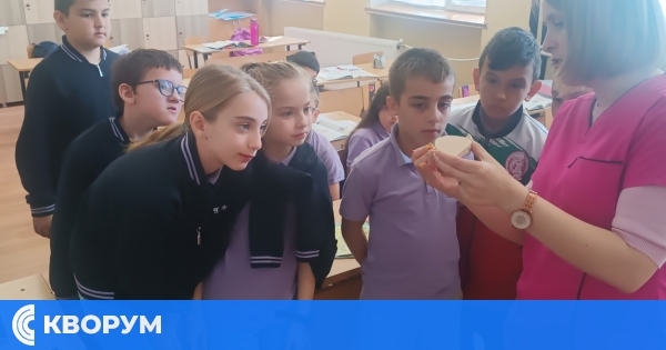 Ученици от СУ "Васил Левски" – Дулово се учат как да се грижат за зъбите с д-р Айгюл Ибрям