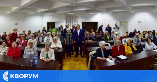 Тържествена среща в Общински съвет – Силистра събра учители и културни дейци в навечерието на 24 май