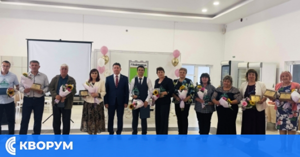 Община Главиница отличи учители и читалищни дейци по повод 24 май