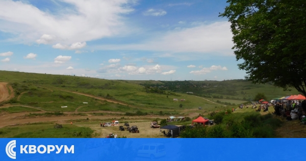 Автокрос шоу в Силистра: Уикенд, изпълнен с адреналин на пистата в с. Калипетрово